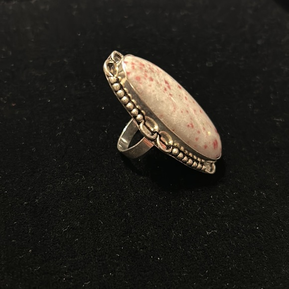 SILVER RING Size 7-1/2 - Picture 2 of 2